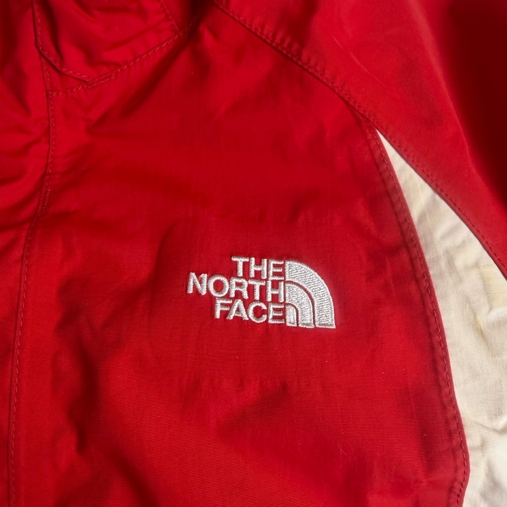 The North Face Vibrant Red and Cream Jacket. Size Small. Snow Ski. - Picture 3 of 12
